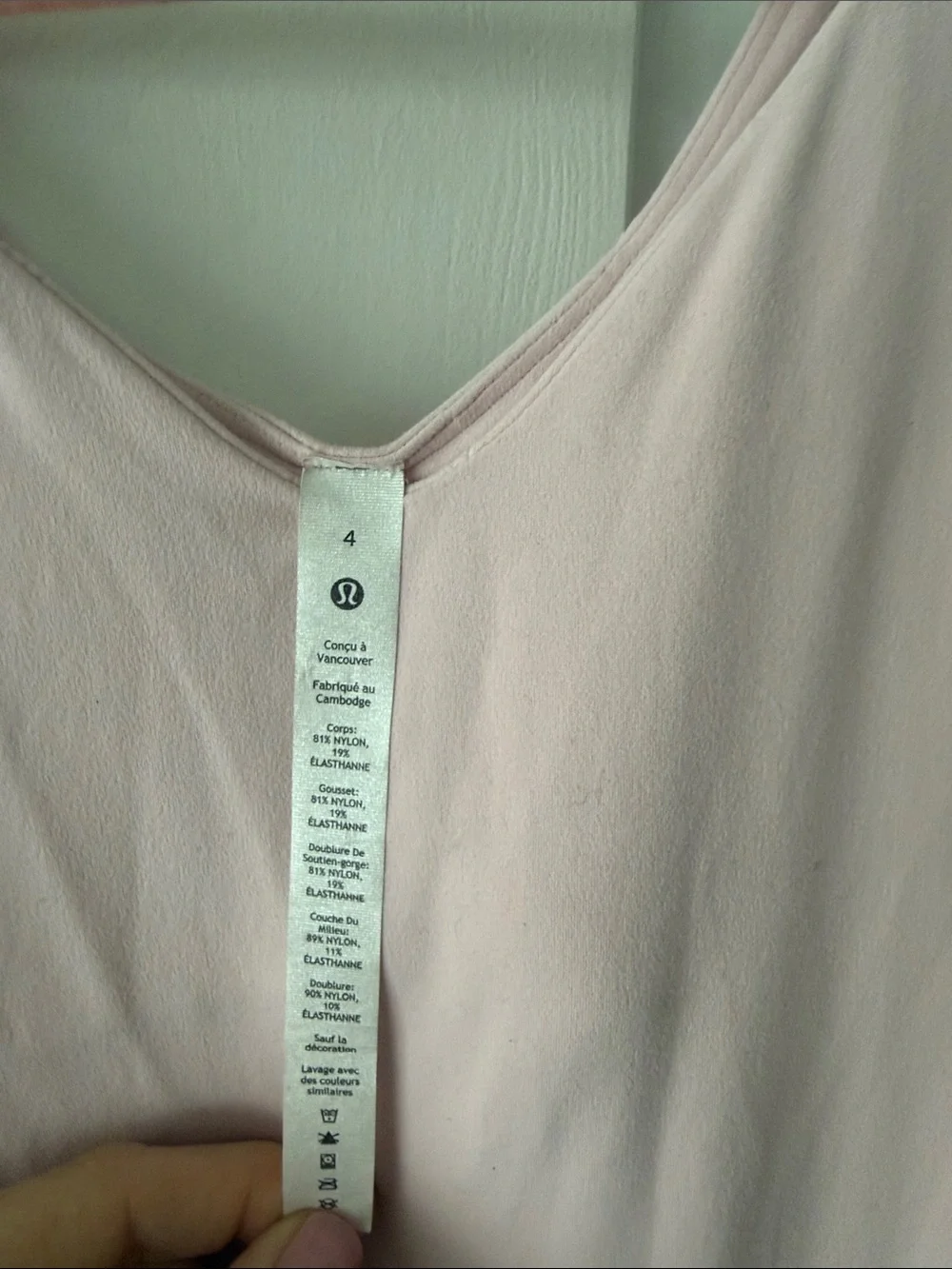 lululemon athletica sleek sleeveless